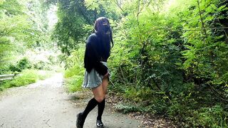 Naughty Honoka Sengoku dates a Hunter outdoors in kinky roleplay