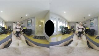 Ella Venus VR's solo tranny adventure: A wild, blonde, and anal-loving experience!
